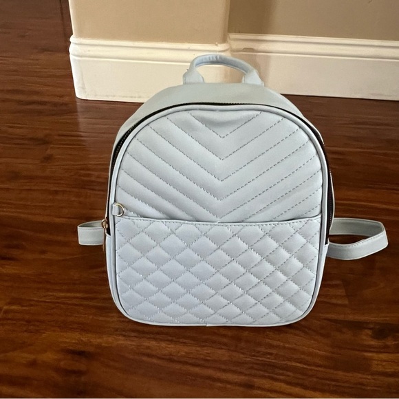 NWT Vegan Baby Blue Quilted Backpack Satchel Bag Purse with Pockets - Picture 4 of 9
